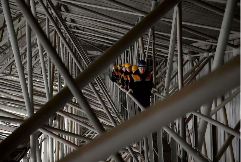 The_stadium_Catwalk_steel_grating_01.jpg The_stadium_Catwalk_steel_grating_01.jpg